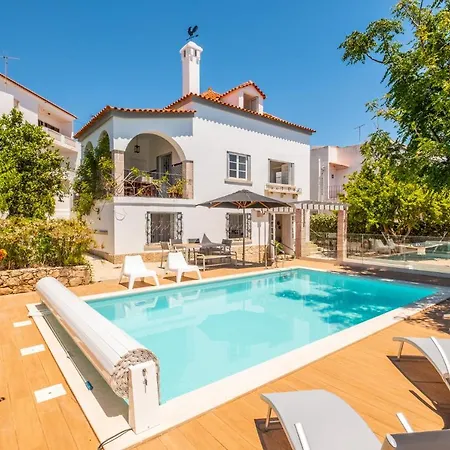 #049 Lemon By Holidays Villa